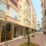 Victoria & Parking * Estepona