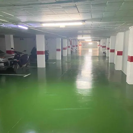 Victoria & Parking Эстепона